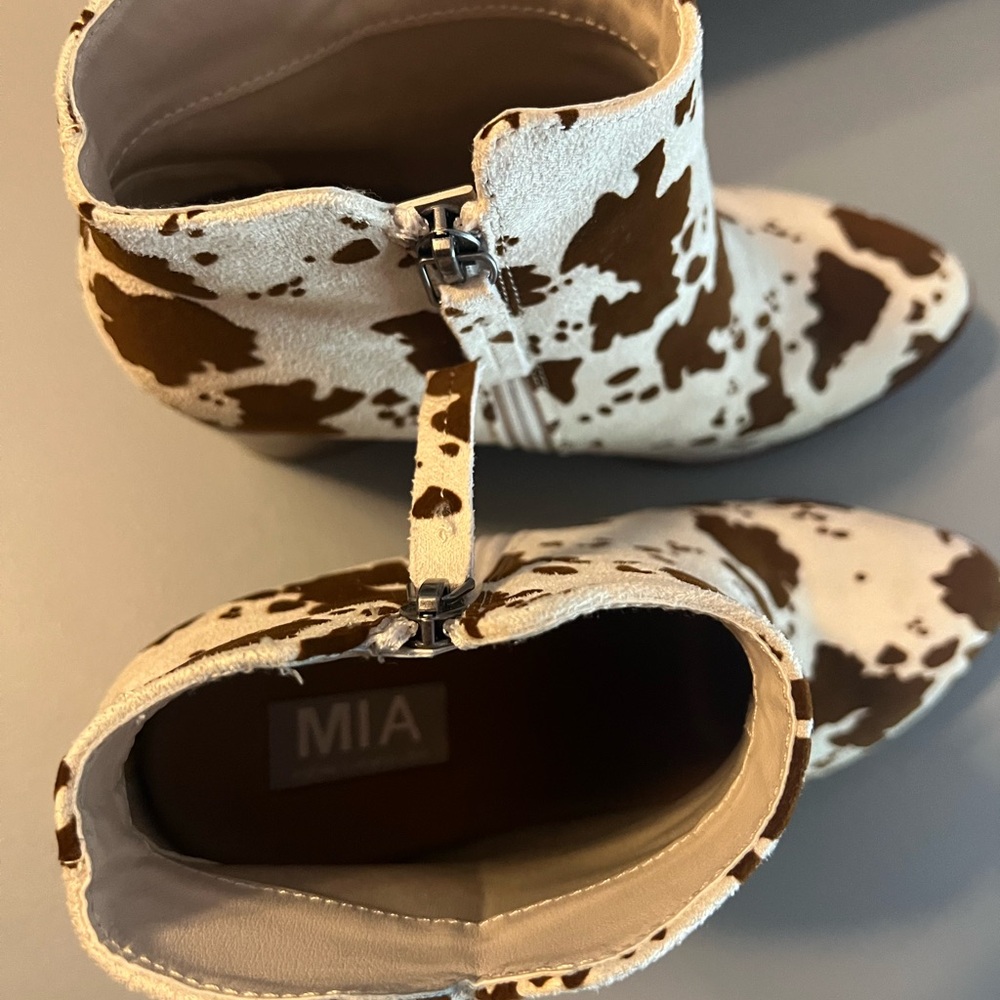 MIA Brown and White Ankle Booties with Cow Print - Picture 3 of 10
